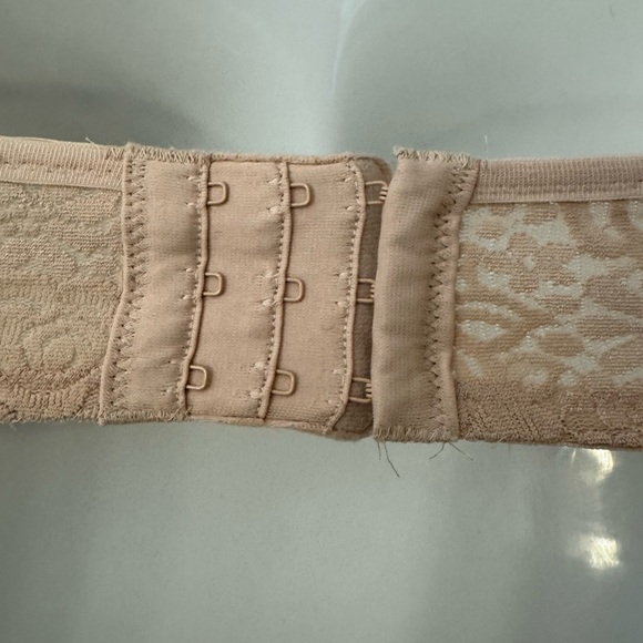 Wacoal Bra 36D Halo Lace Strapless Underwire Beige lace 854205 Unlined Bride‎ - Picture 4 of 8